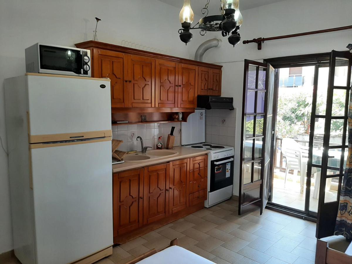 House Kosmas On The Beach Sarti Esterno foto