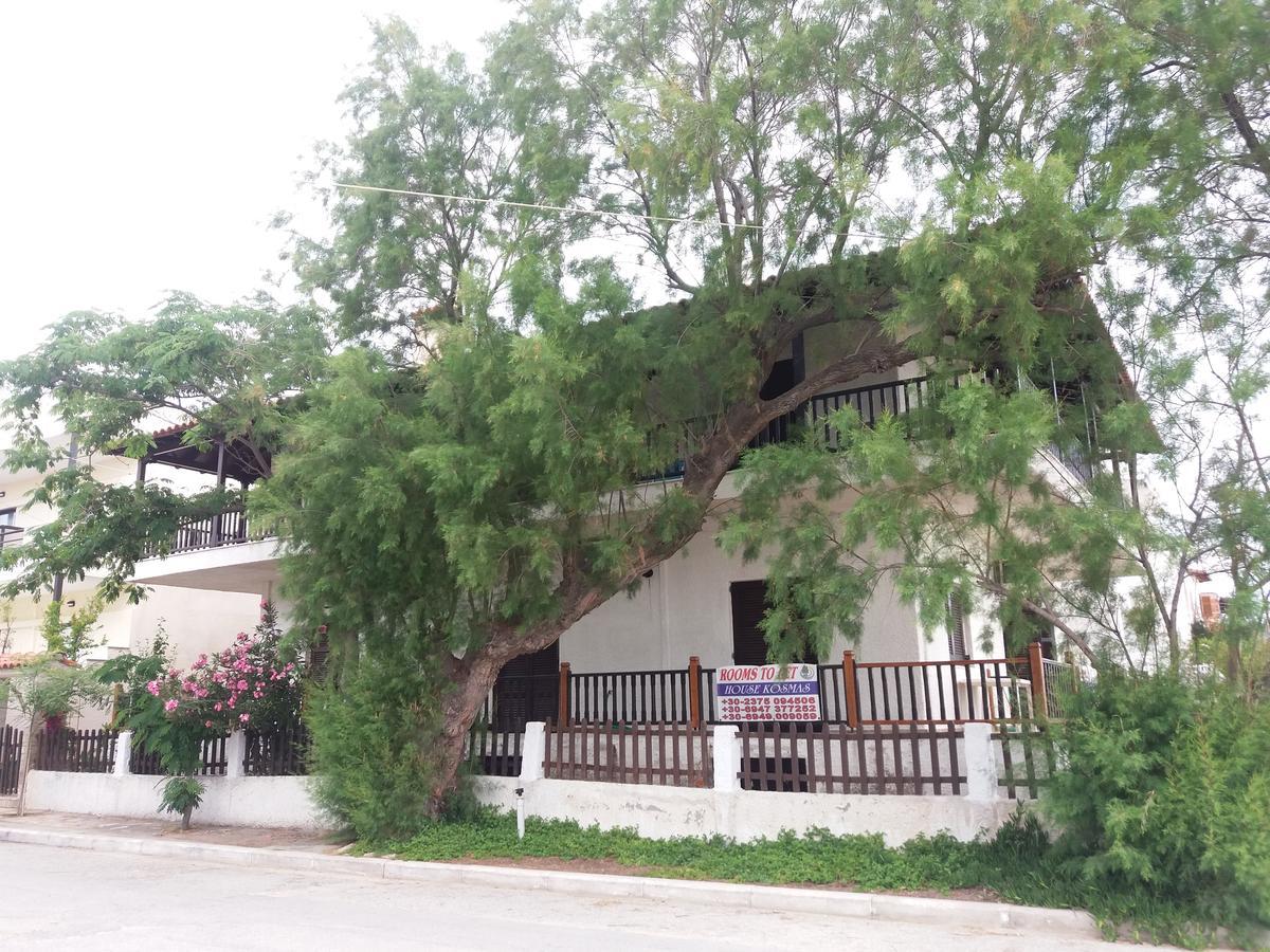 House Kosmas On The Beach Sarti Esterno foto